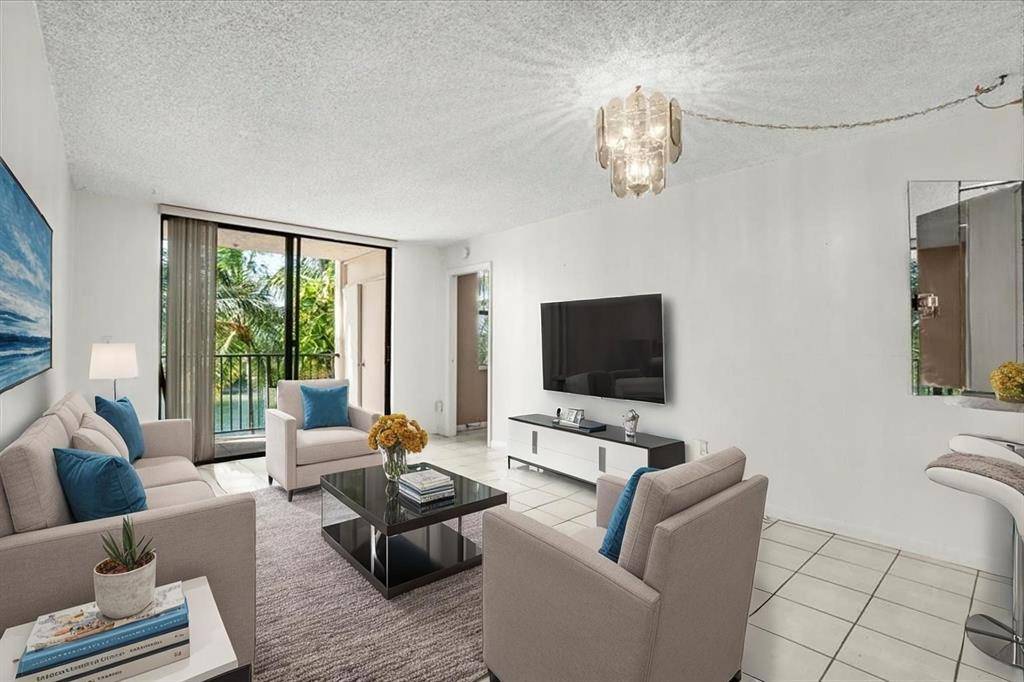 Miami, FL 33186,14211 N Kendall Dr #308E