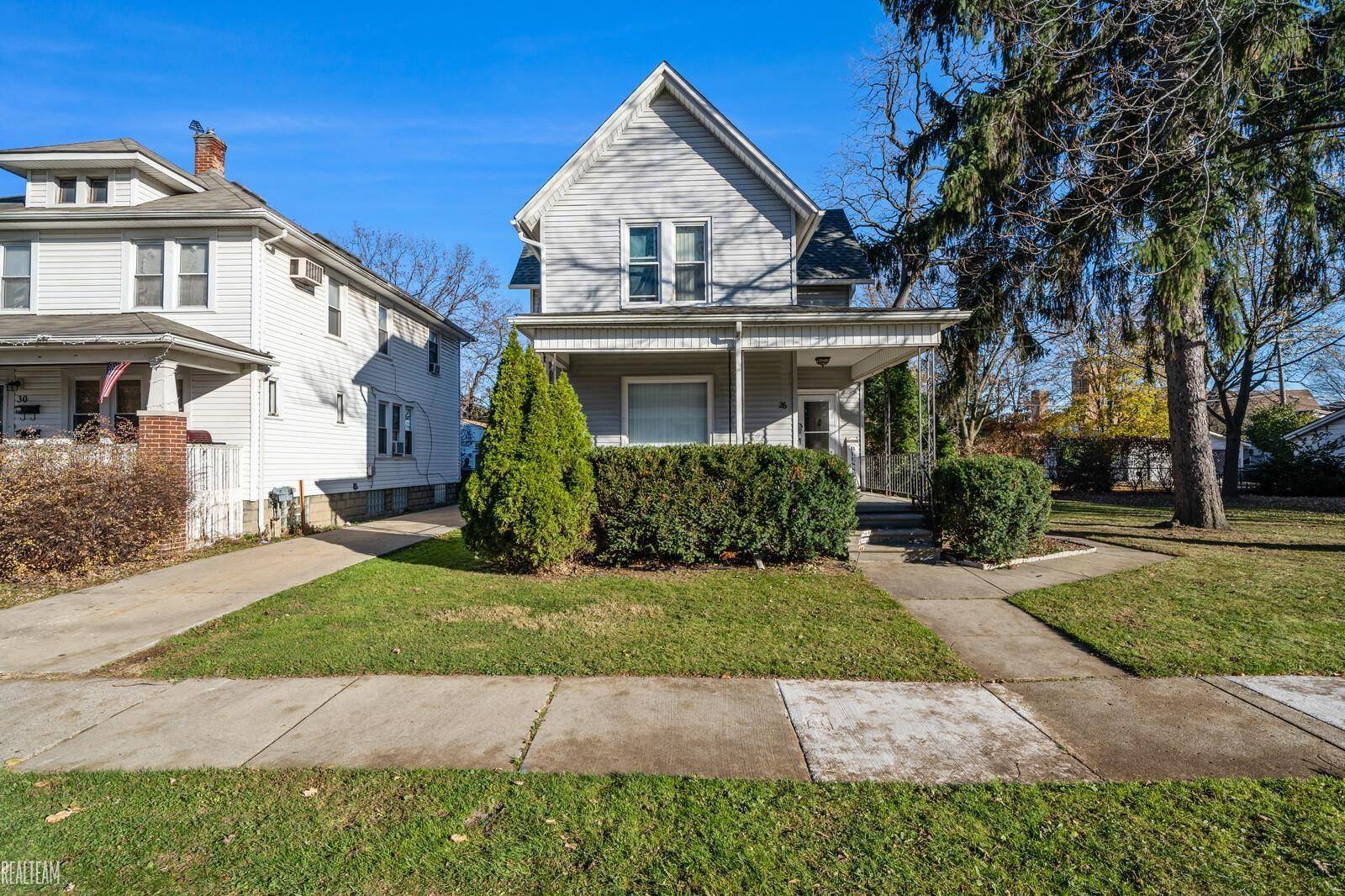 Mount Clemens, MI 48043,26 Washington