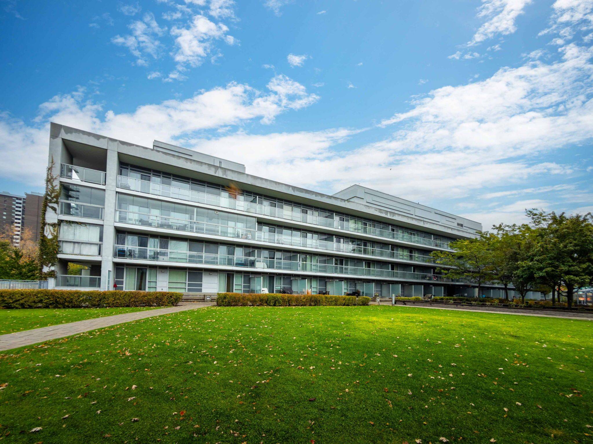 Toronto C15, ON M2J 0A8,2035 Sheppard AVE E #216