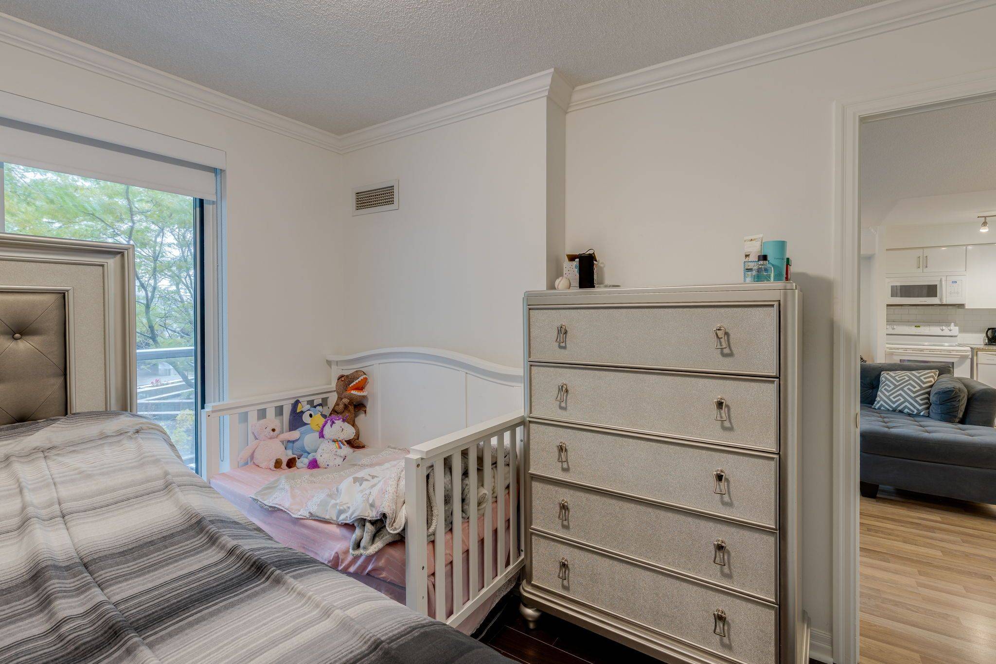 Toronto C15, ON M2J 0A8,2035 Sheppard AVE E #216