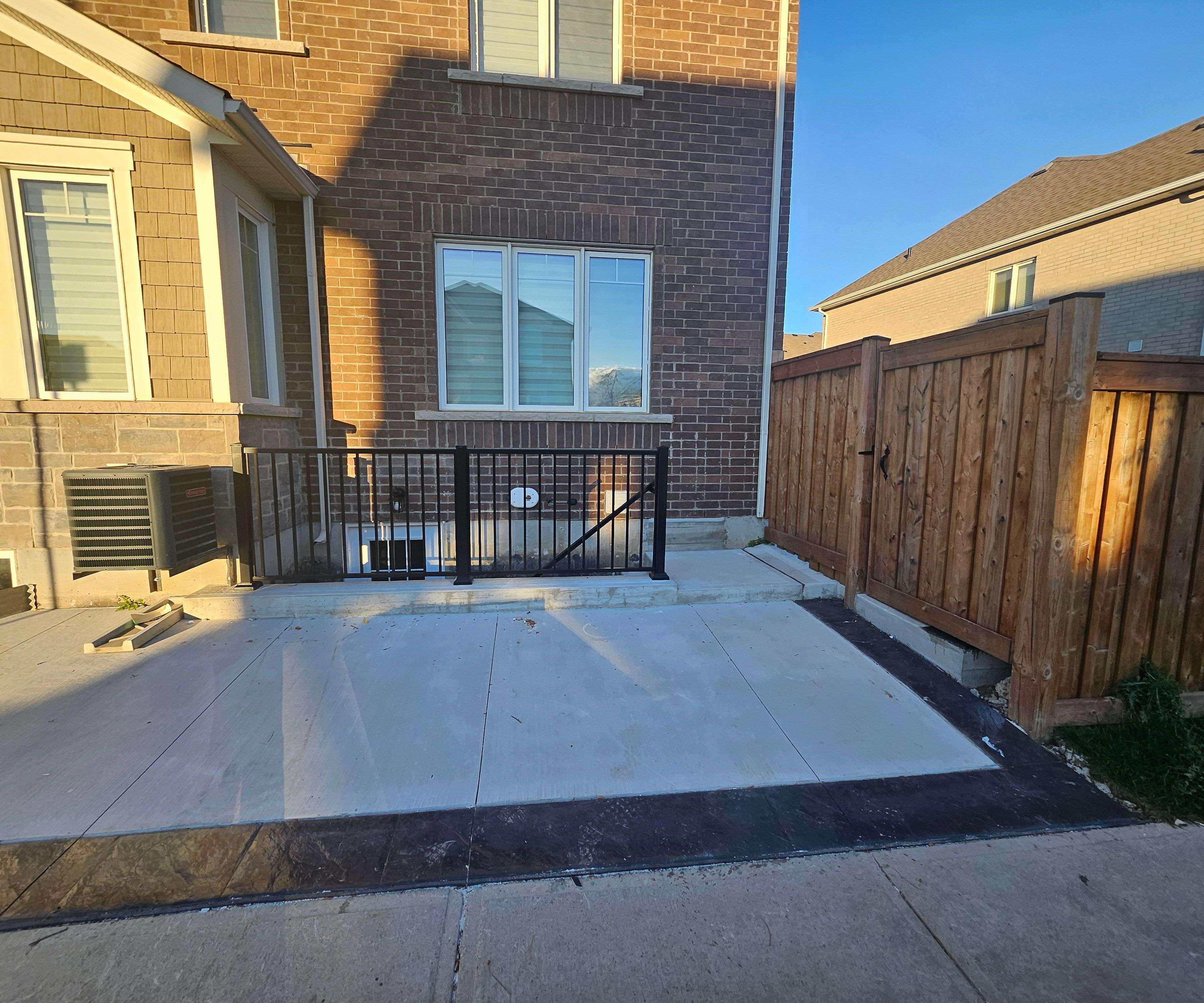 Milton, ON L9E 1S2,852 Aspen TER #Basement