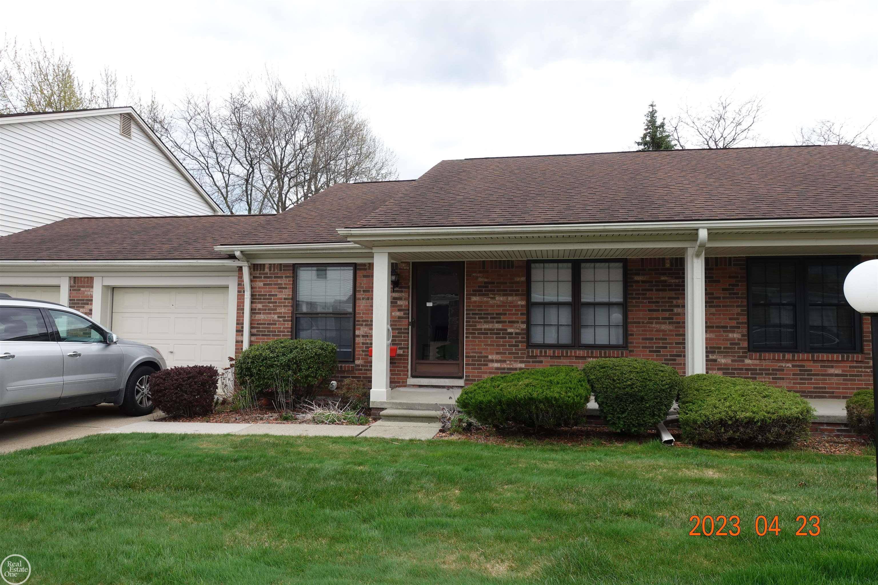 Harrison Twp, MI 48045,28090 FAIR OAKS #14