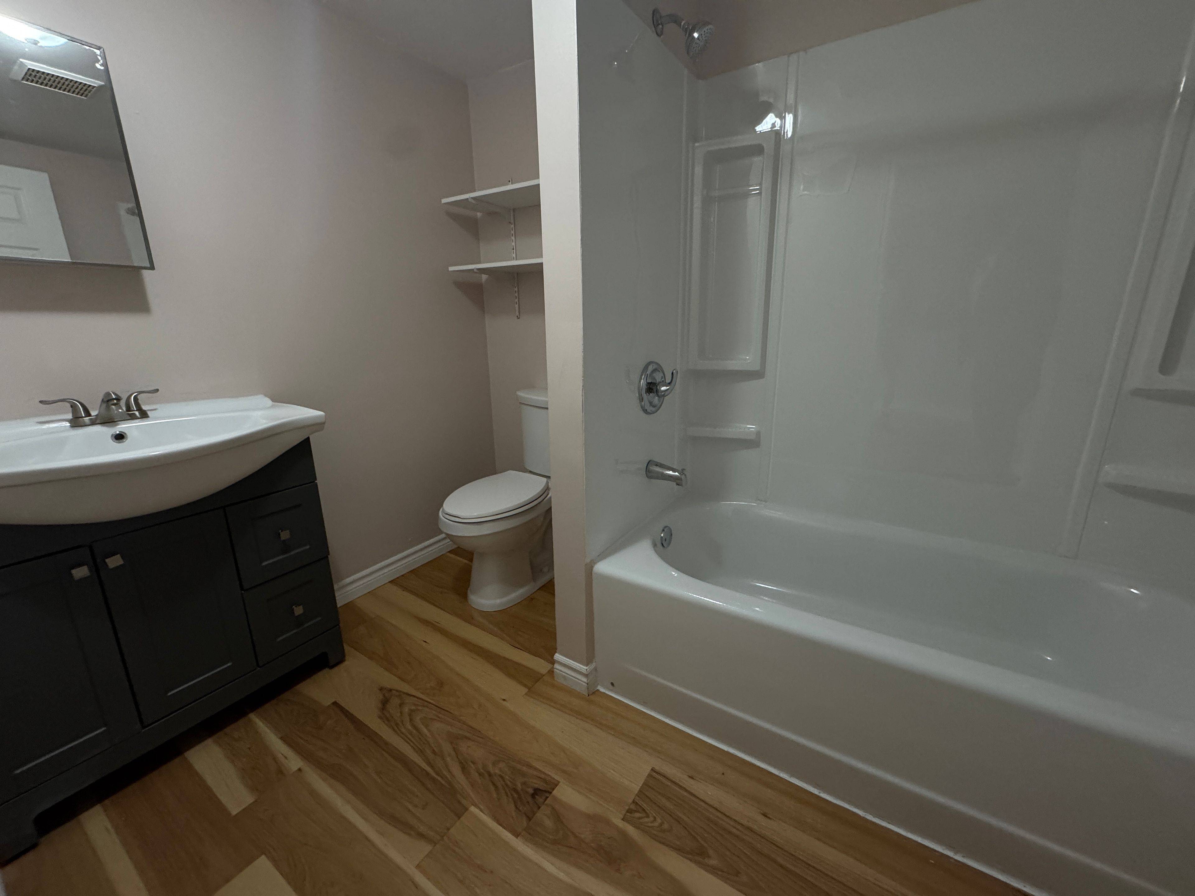 Norfolk, ON N4G 4G9,2 Norfolk County RD S #30