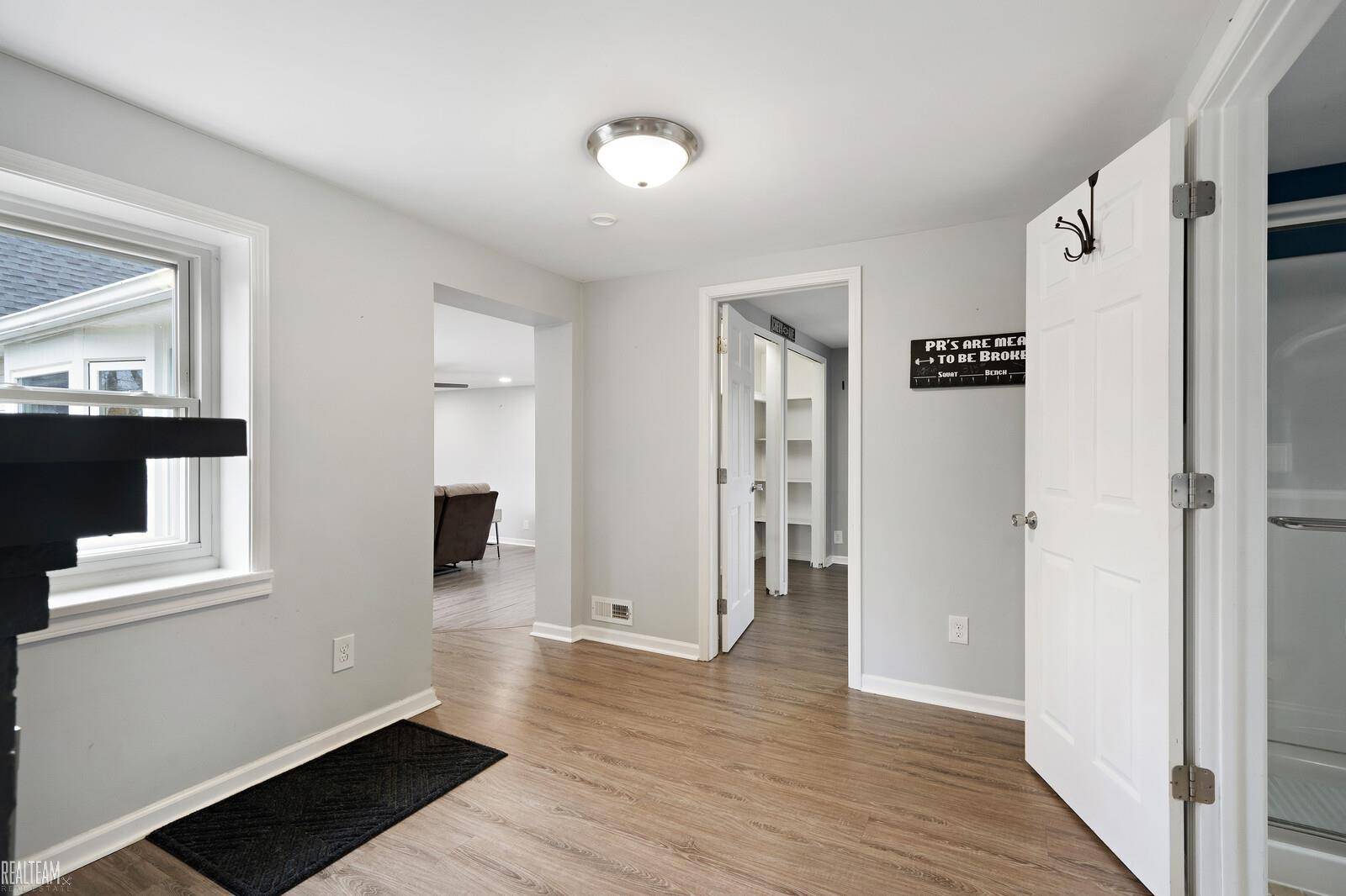 Auburn Hills, MI 48326,1323 Collier