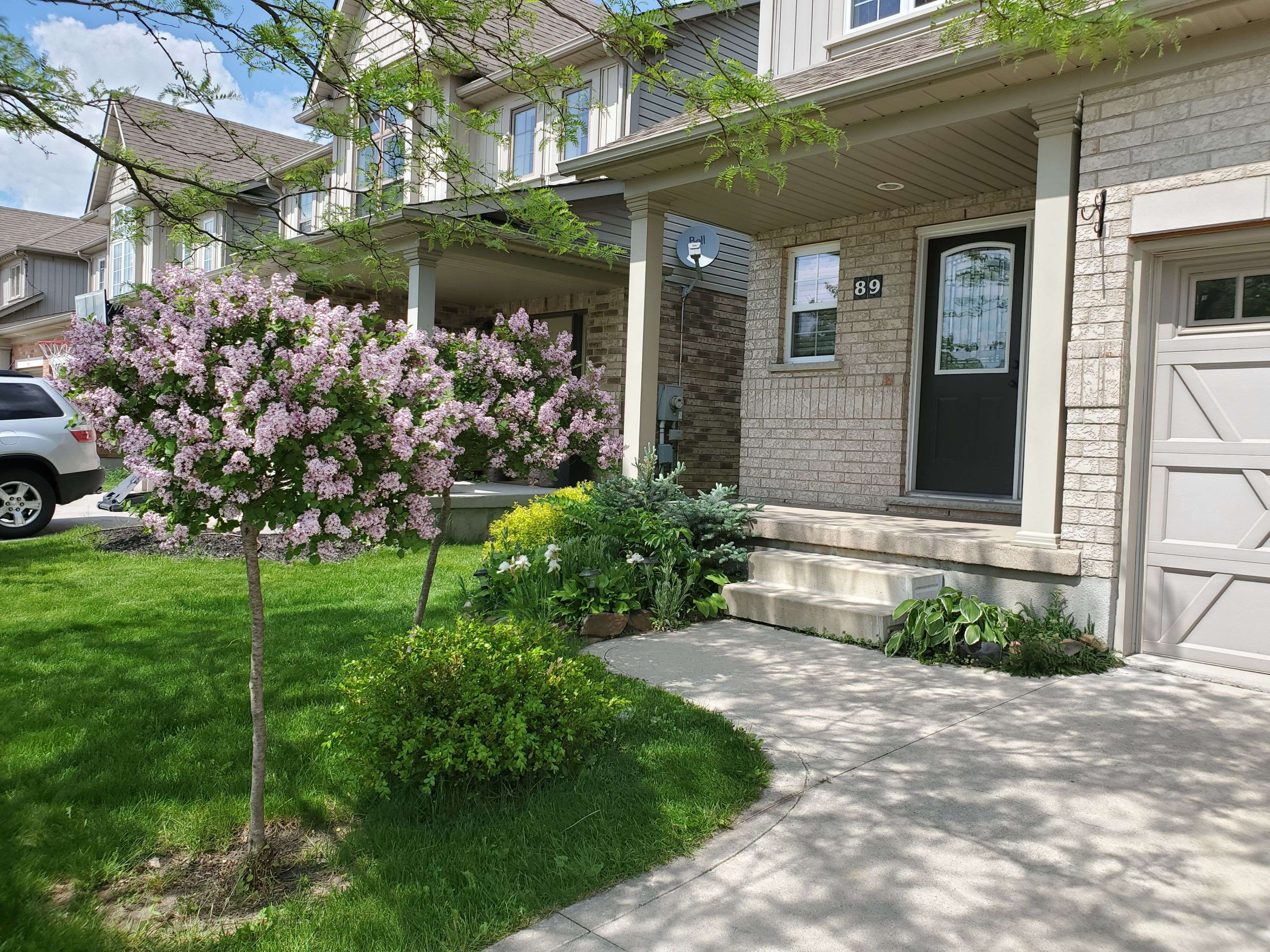 Guelph, ON N1E 0G2,89 Davis ST