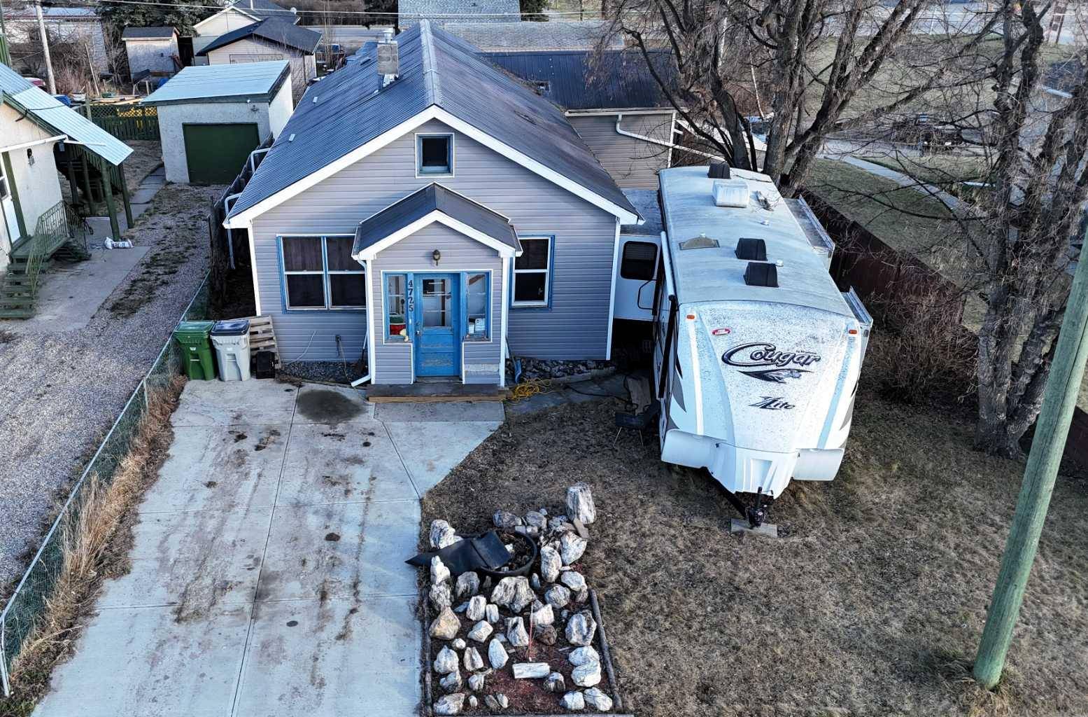 Edson, AB T7E 1C6,4725 5 AVE