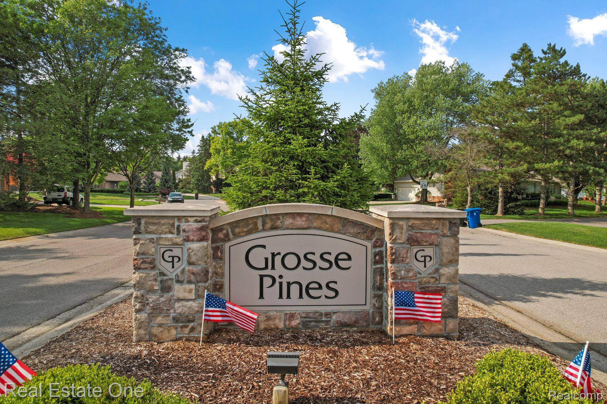 Rochester Hills, MI 48309,1911 CHALMERS DR W