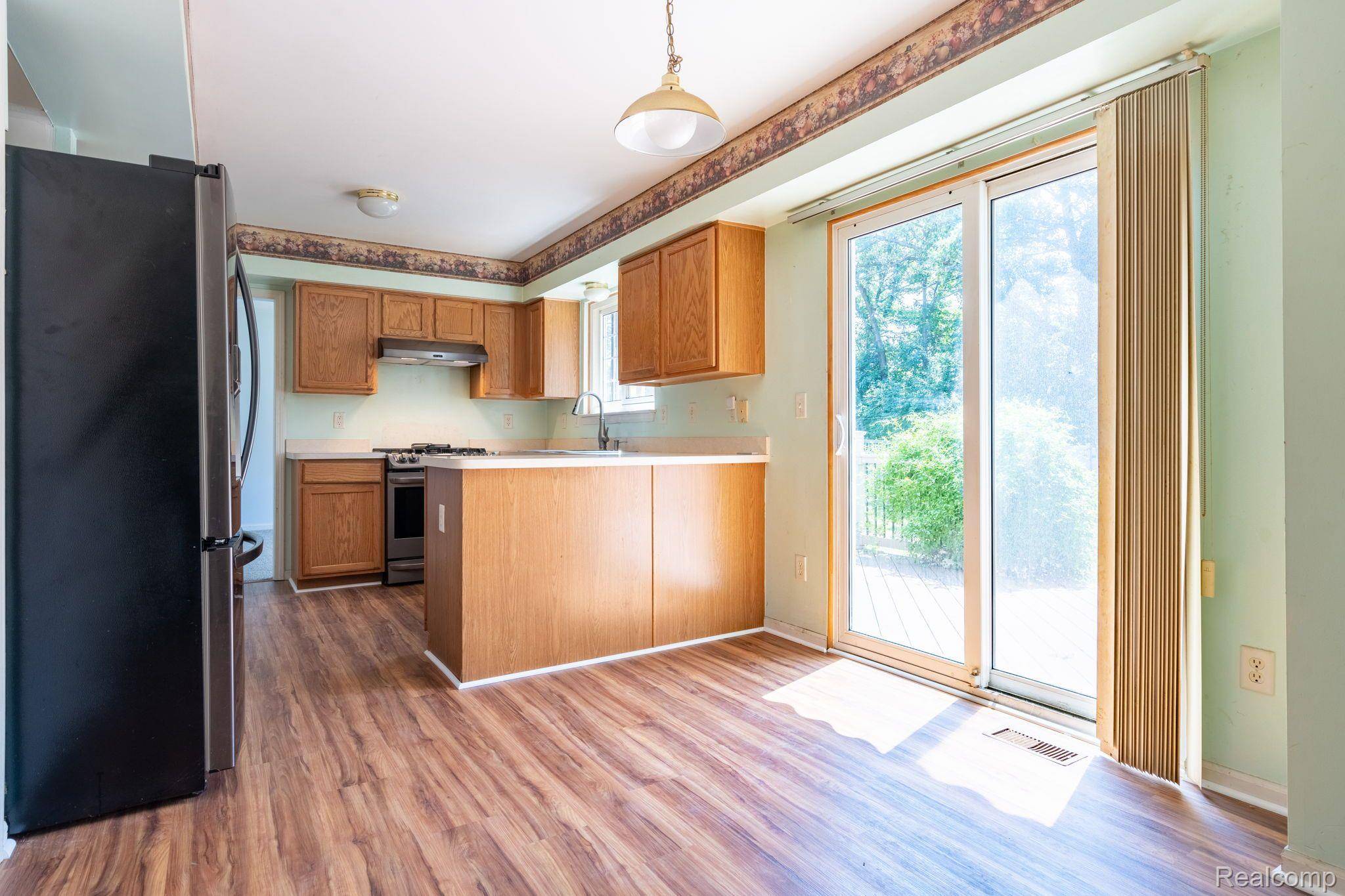 Belleville, MI 48111,44659 GREENBRIAR DR