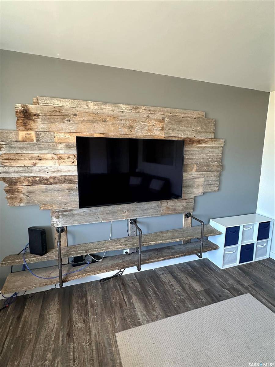 Gull Lake, SK S0N 1A0,8368 Howard AVENUE