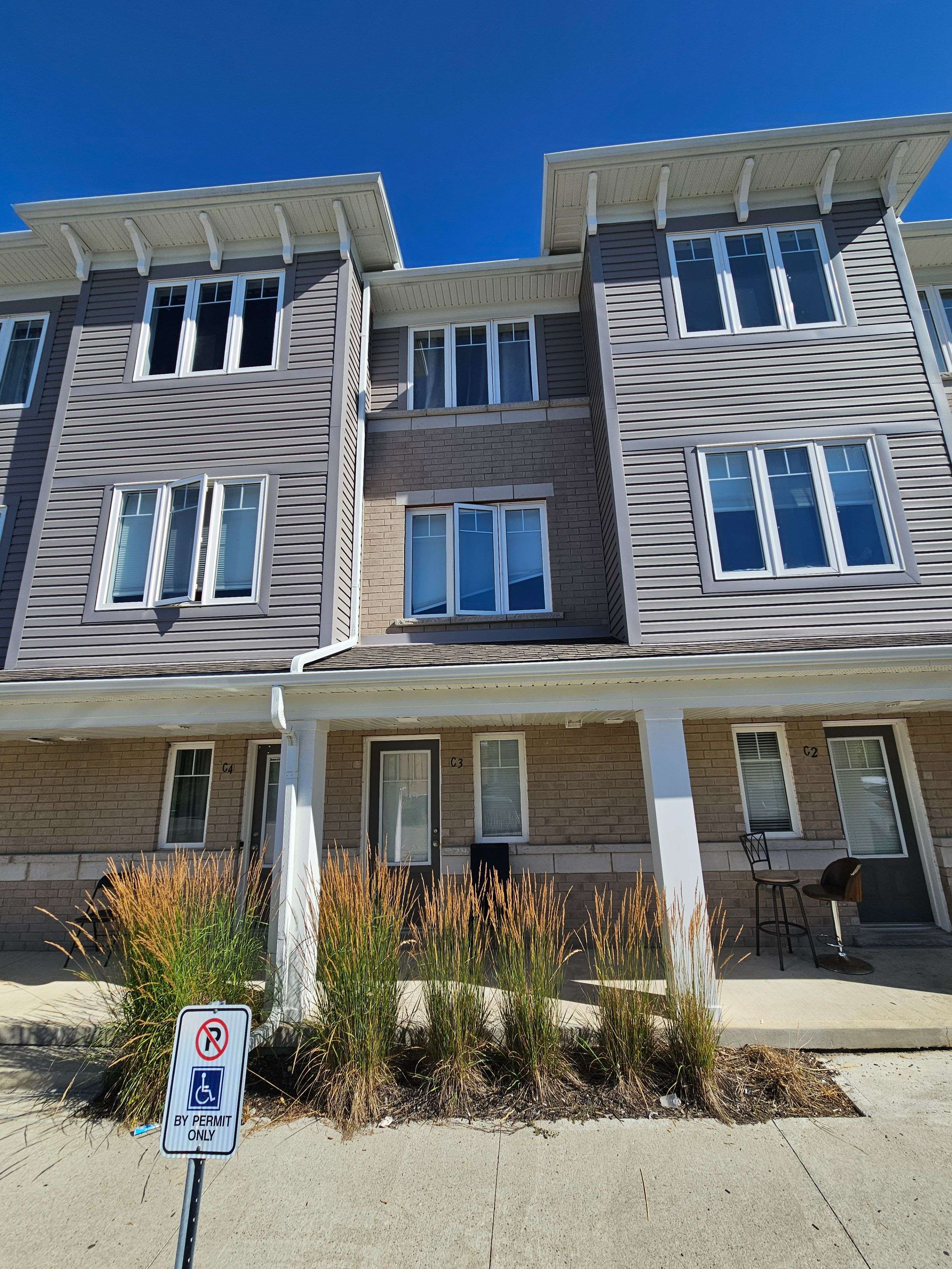 Kitchener, ON N2A 0L1,24 Morrison RD #C3