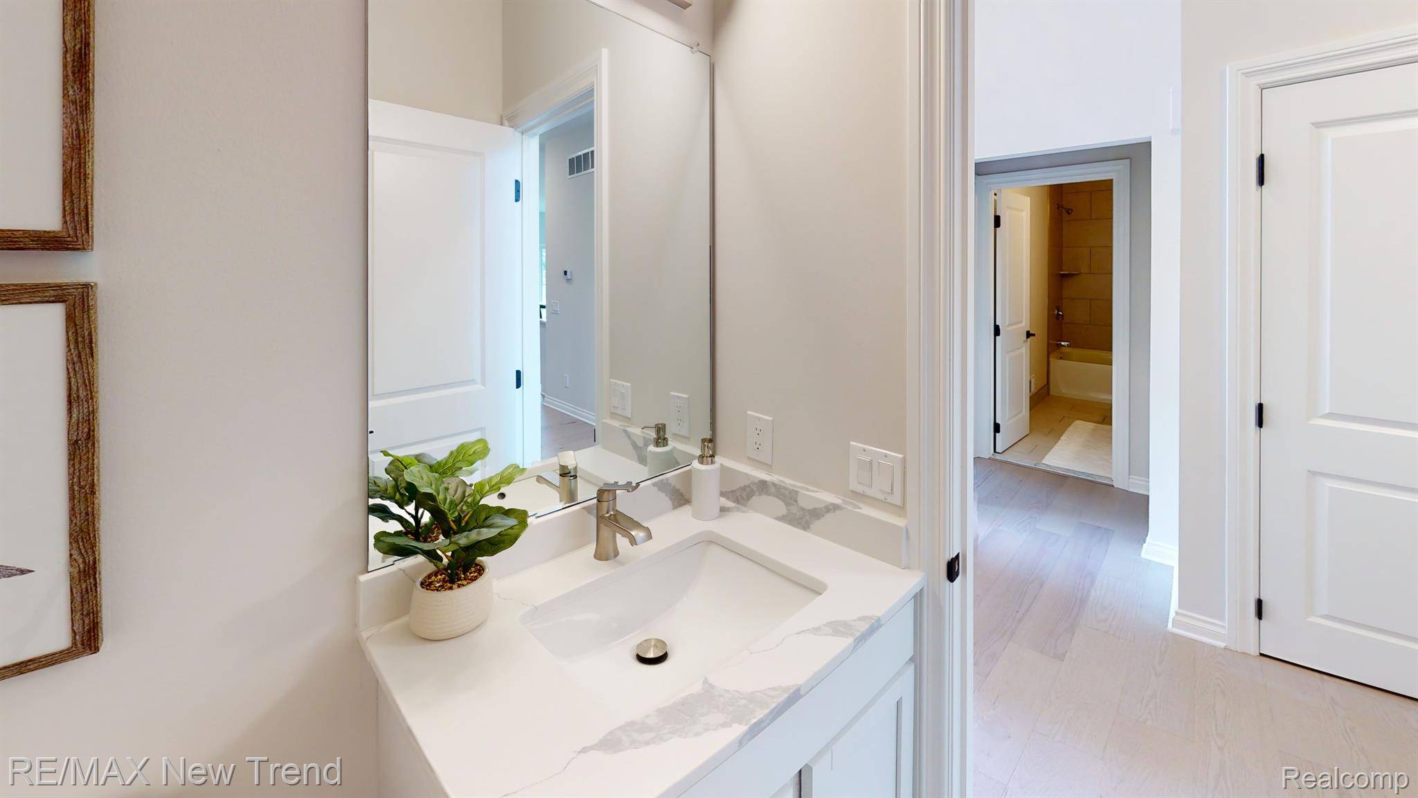 Wixom, MI 48393,3166 ROMA CT