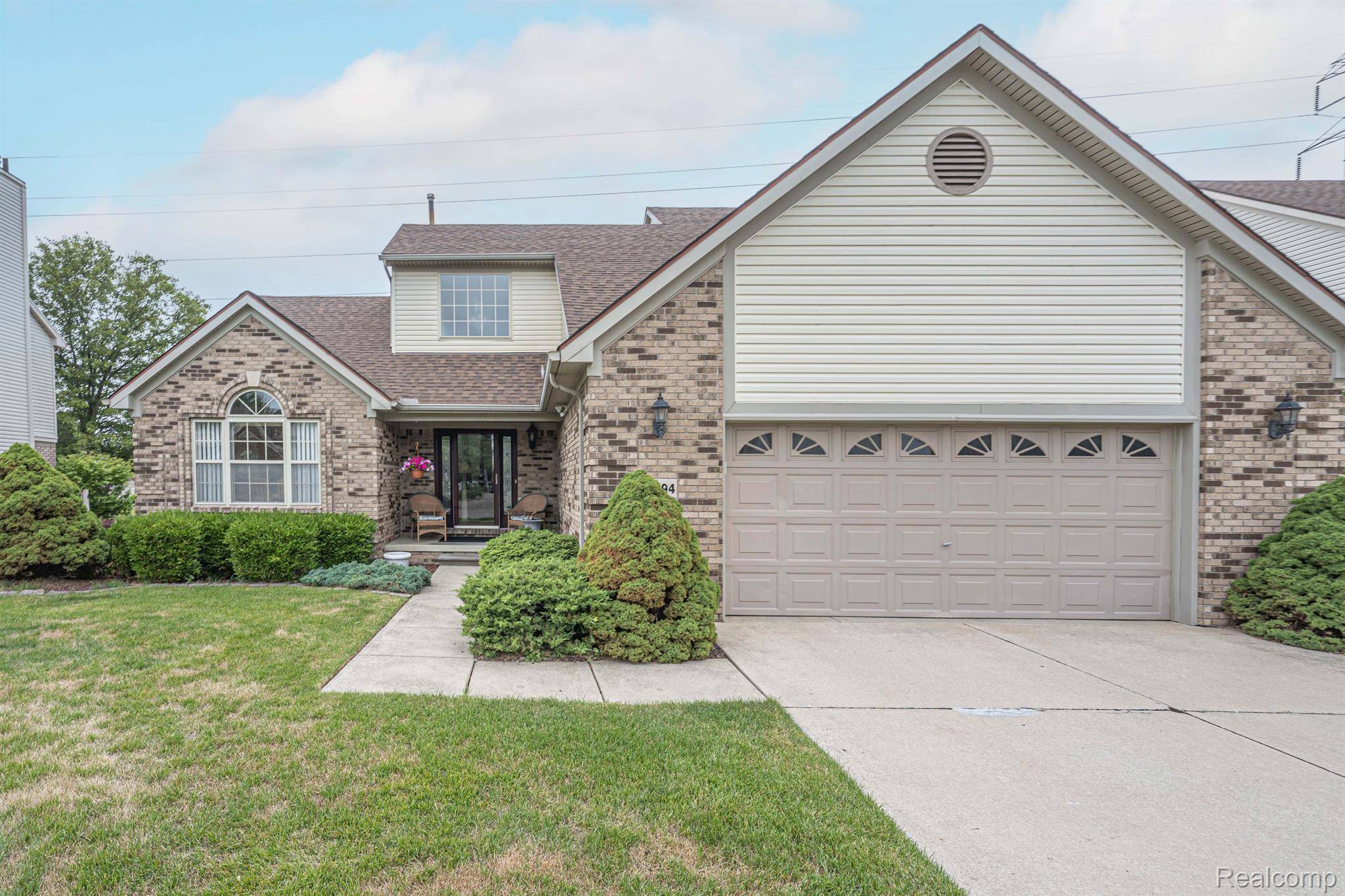 Woodhaven, MI 48183,24094 FOXMOOR BLVD