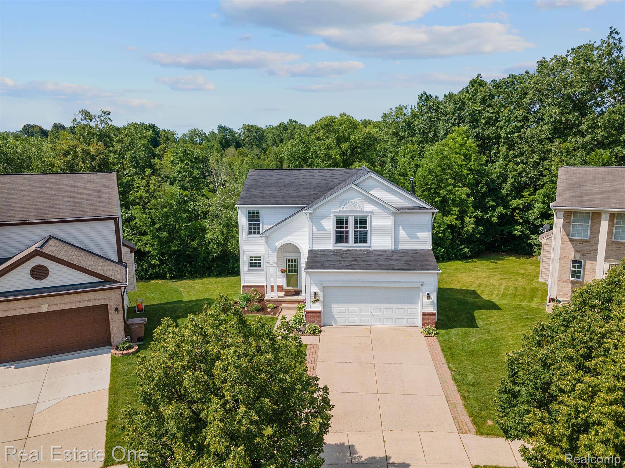 Pontiac, MI 48340,1595 STIRLING LAKES DR