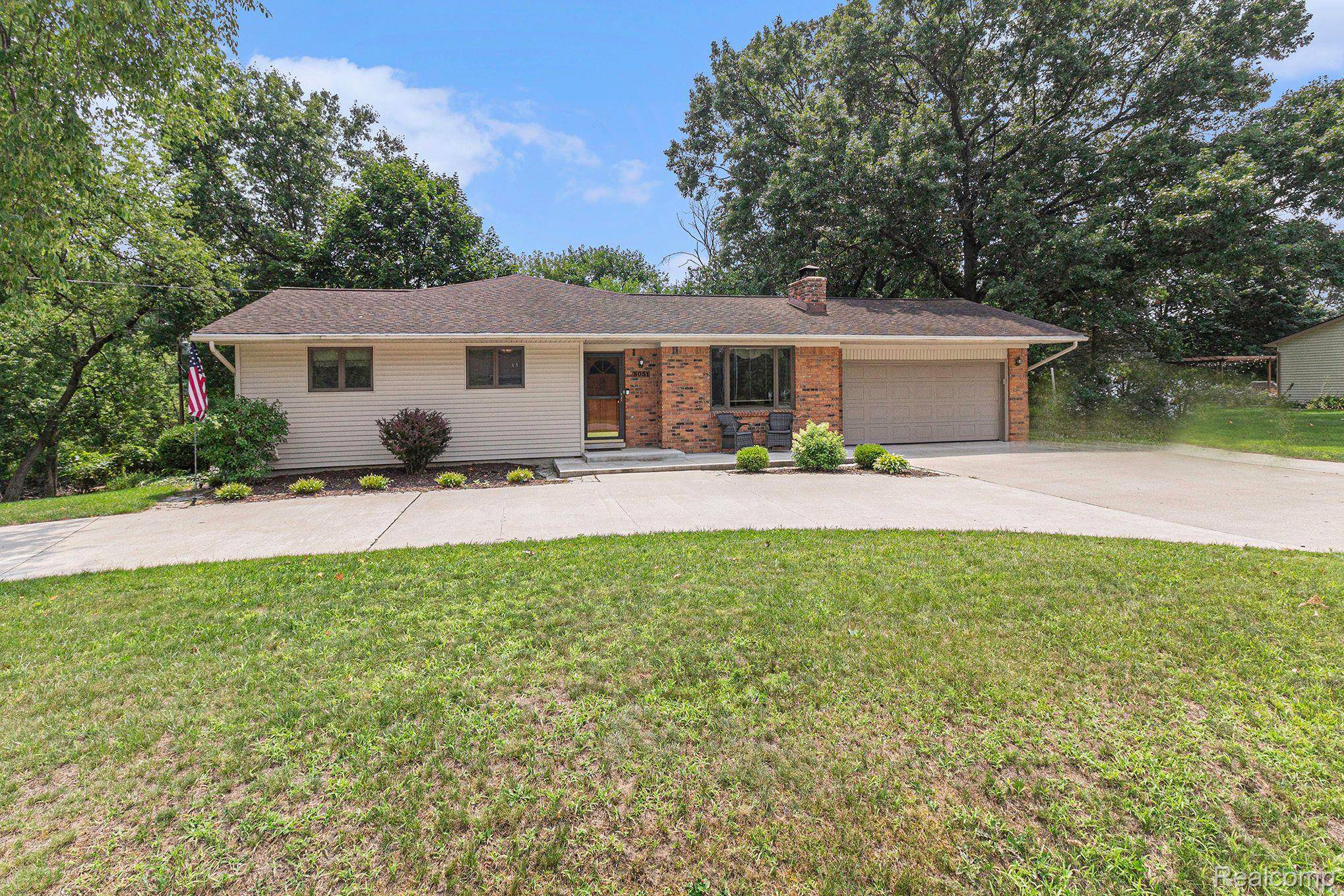 Wixom, MI 48393,3031 GROUSE ST