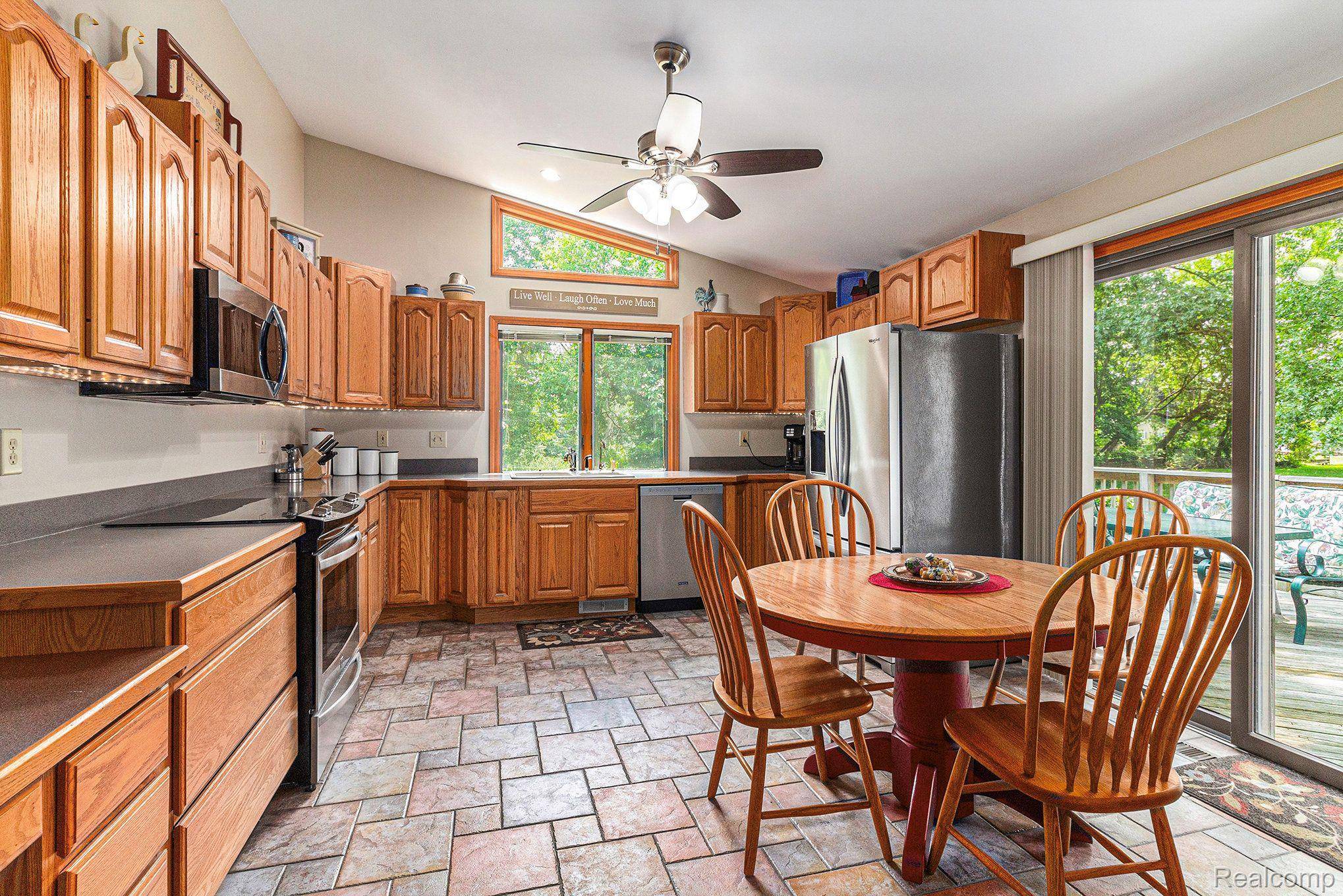 Wixom, MI 48393,3031 GROUSE ST