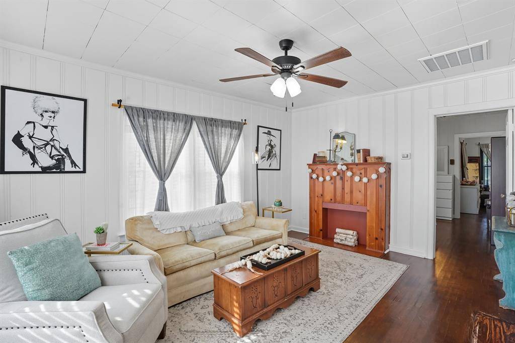 Fort Worth, TX 76110,3244 Ryan Avenue