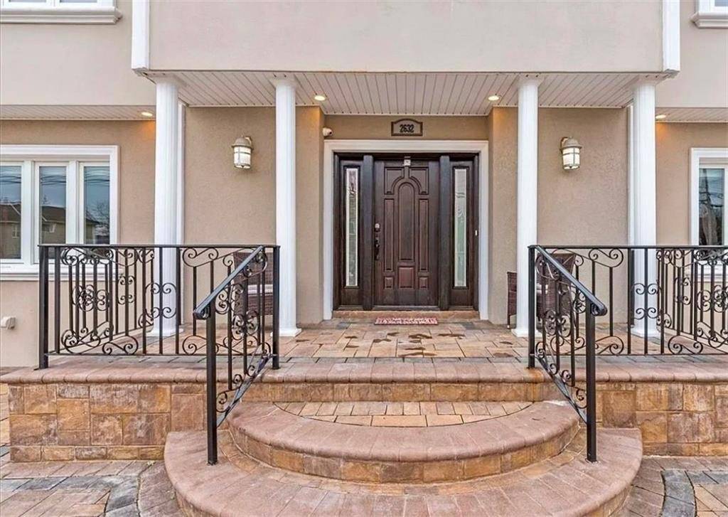 Baldwin, NY 11510,2632 Central AVE