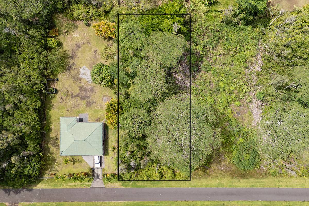 Pahoa, HI 96778,15-2810 S IAO ST