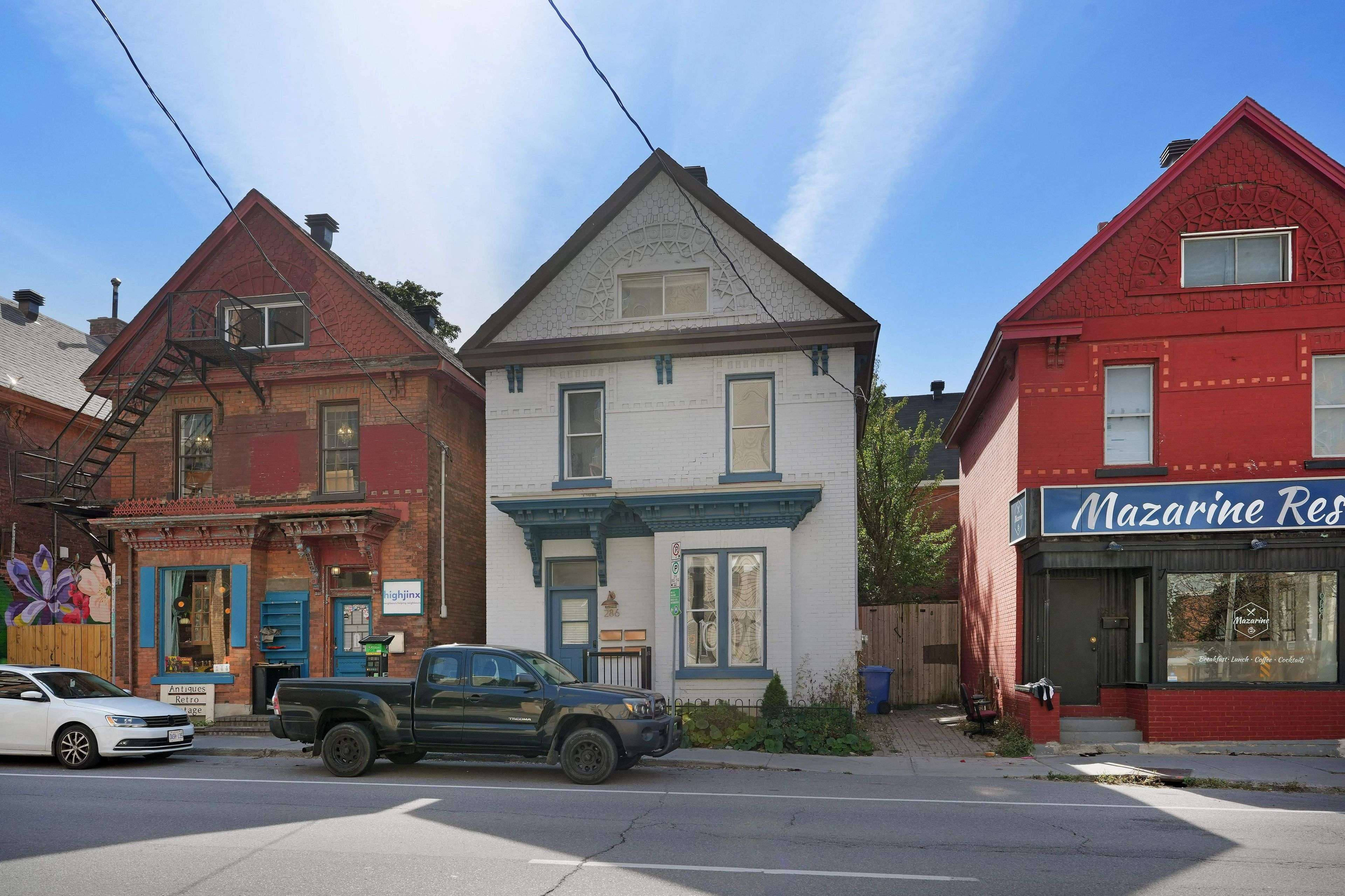 Ottawa Centre, ON K2P 2A4,286 Kent ST N