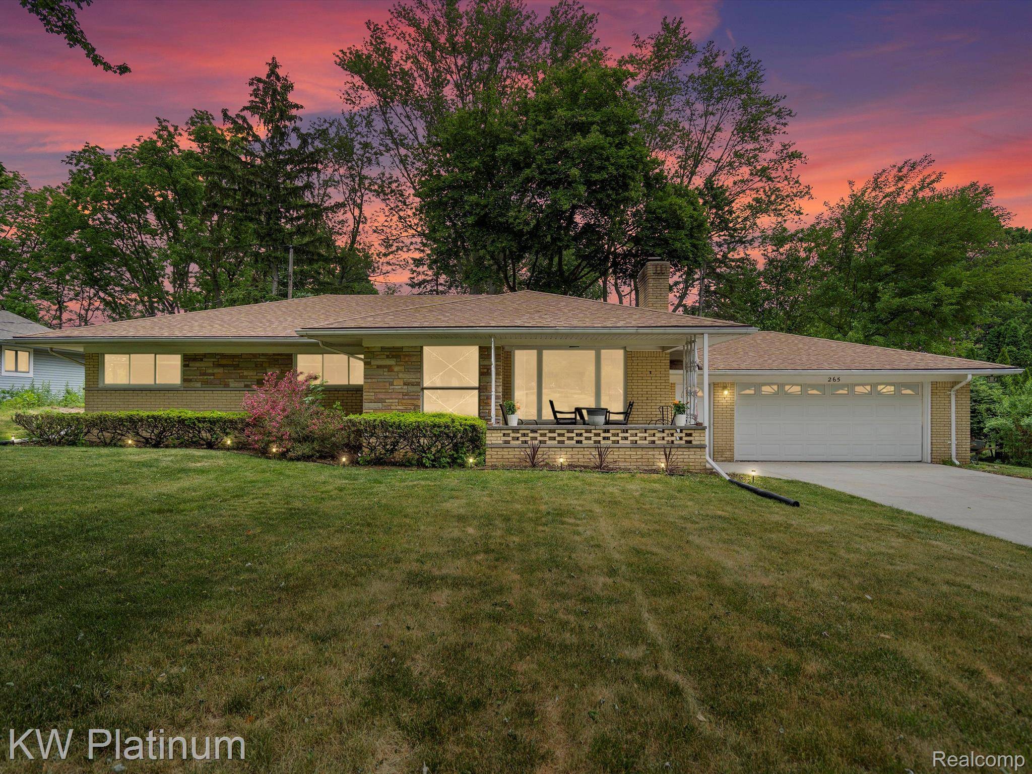 Rochester Hills, MI 48309,265 ROCHDALE DR S