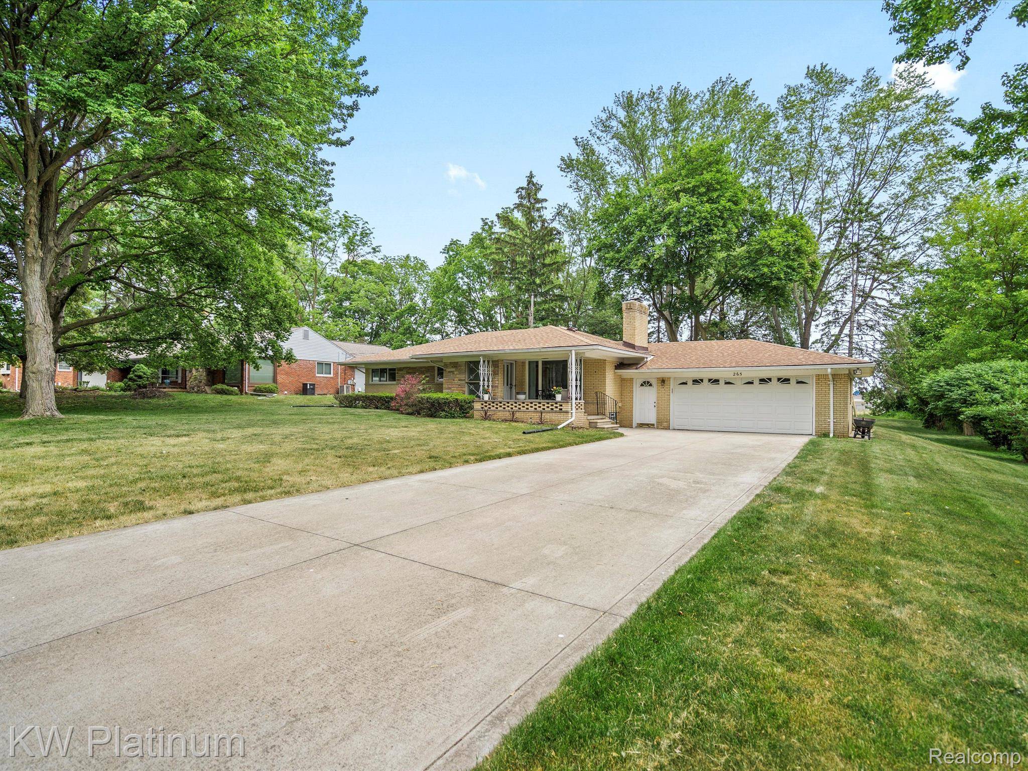 Rochester Hills, MI 48309,265 ROCHDALE DR S