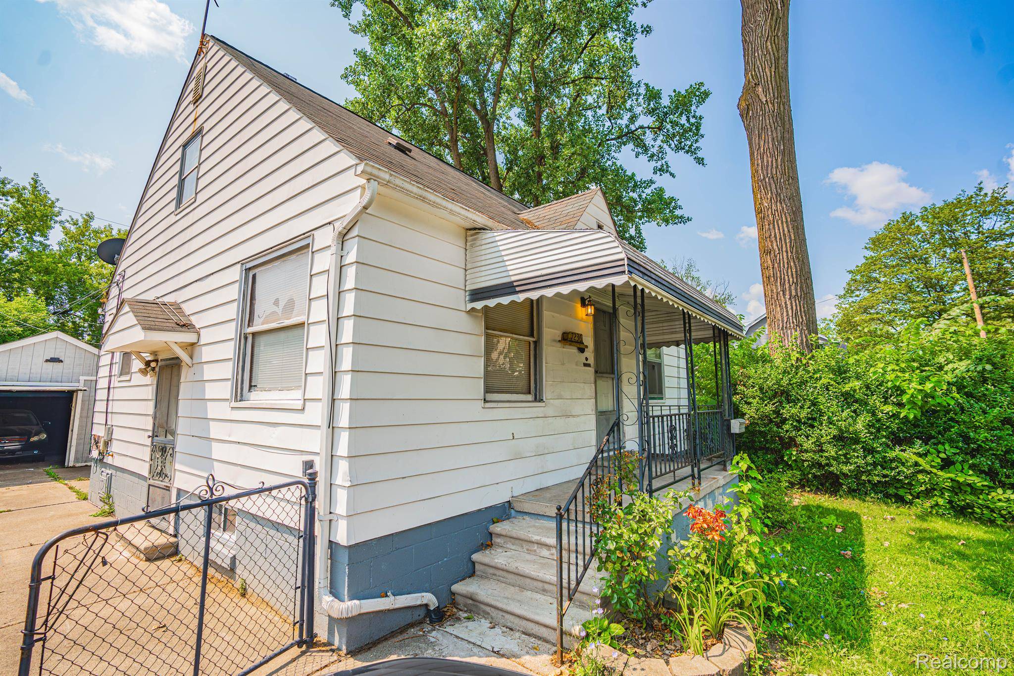 Warren, MI 48091,7236 CADILLAC AVE