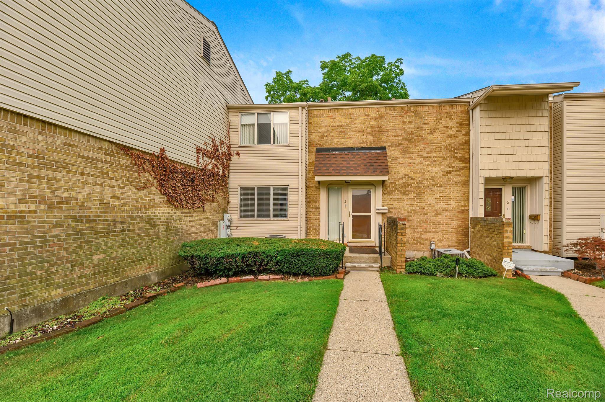 Southfield, MI 48075,4 NORFOLK TOWNE ST