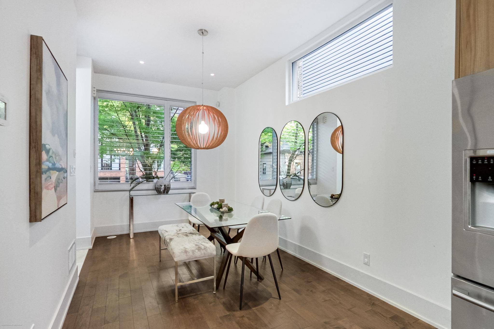 Toronto E01, ON M4M 0B5,50 Boulton AVE