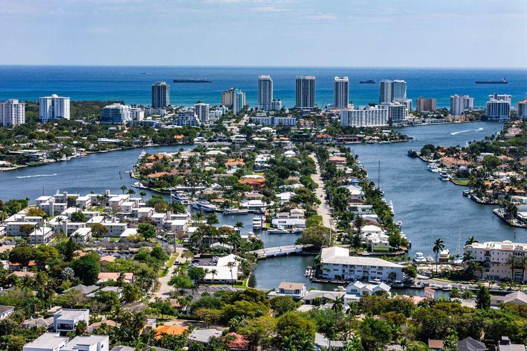 Fort Lauderdale, FL 33304,615 & 617 NE 9th Ave