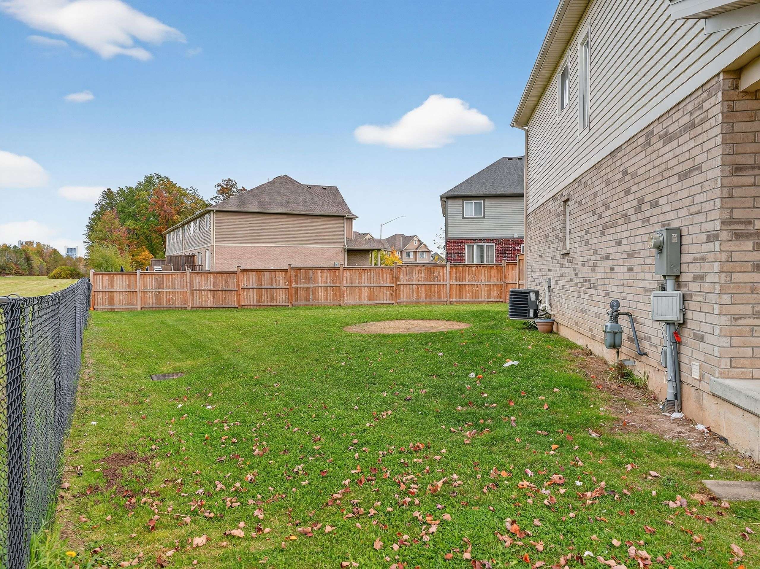 Niagara Falls, ON L2G 0Z4,7945 Oldfield RD #14