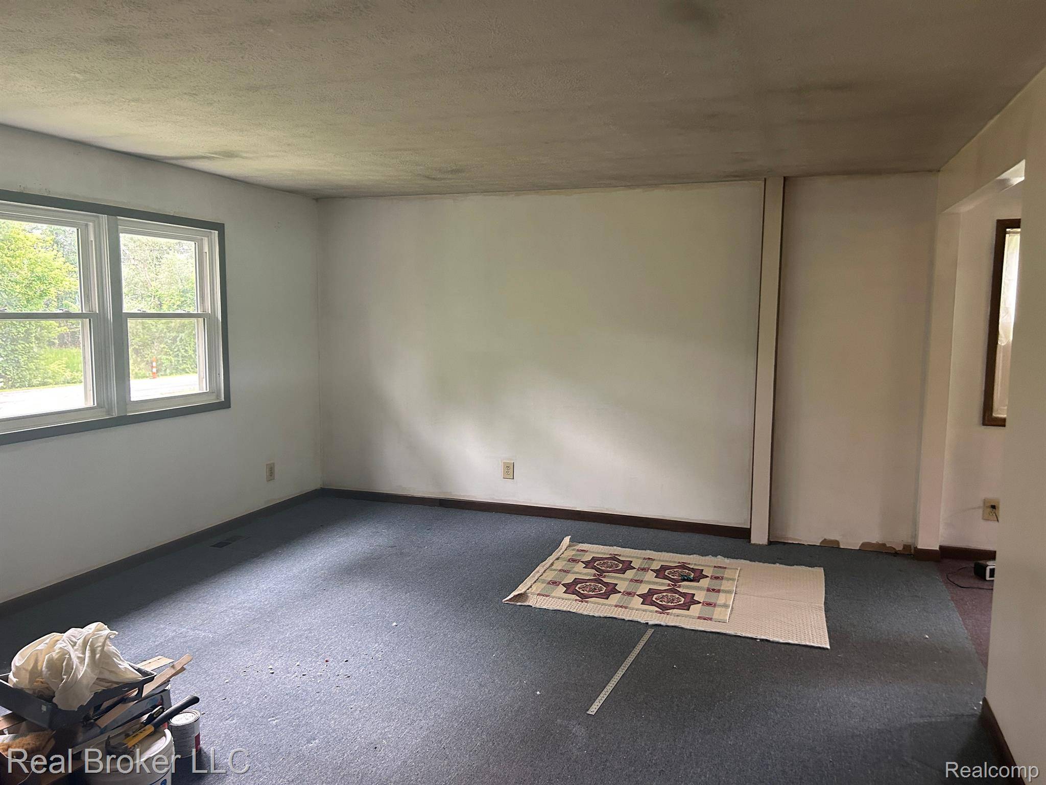 Wixom, MI 48393,2414 POTTER RD