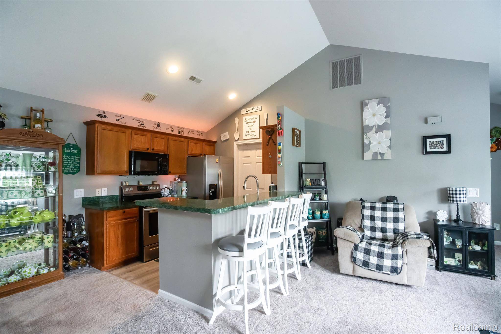 Woodhaven, MI 48183,23463 WILLIAMSBURG CIR