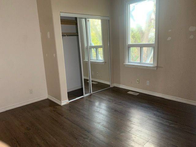 Hamilton, ON L8S 1N3,33 Olmstead ST