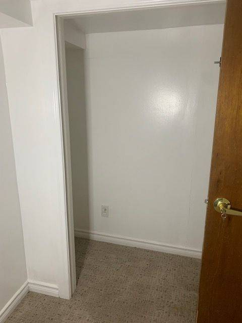 Hamilton, ON L8S 1N3,33 Olmstead ST