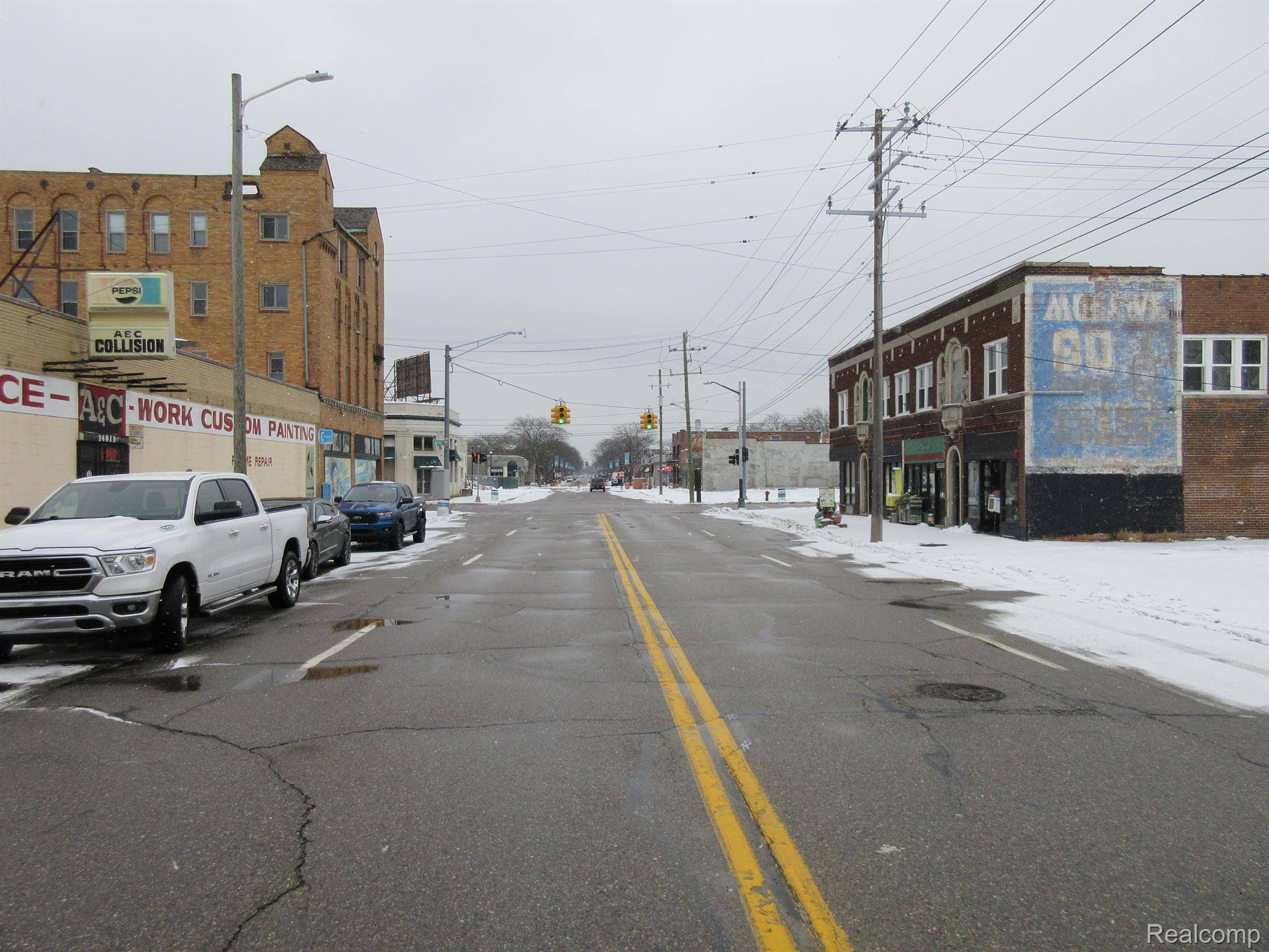 Detroit, MI 48215,14801 KERCHEVAL ST