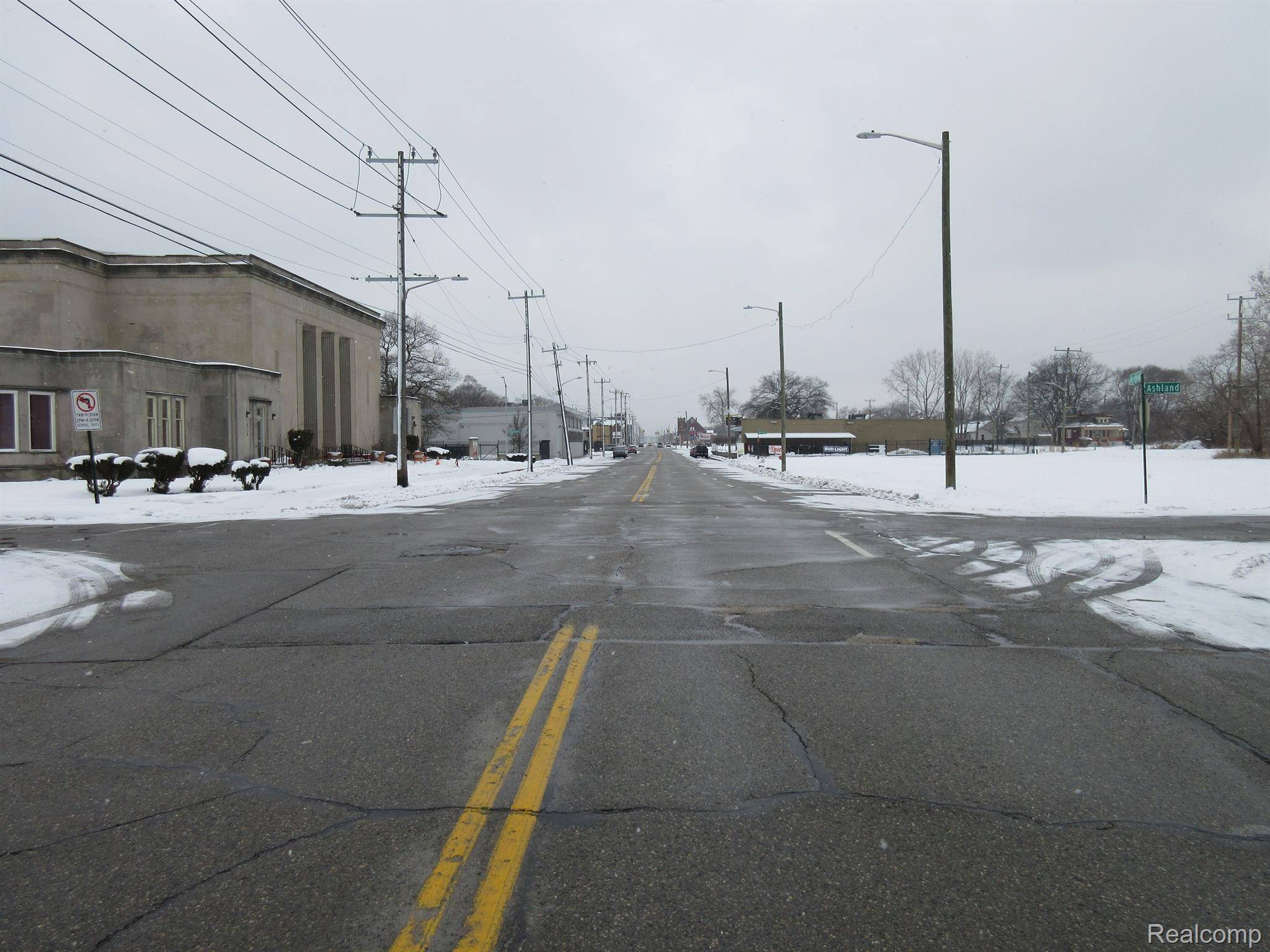 Detroit, MI 48215,14801 KERCHEVAL ST