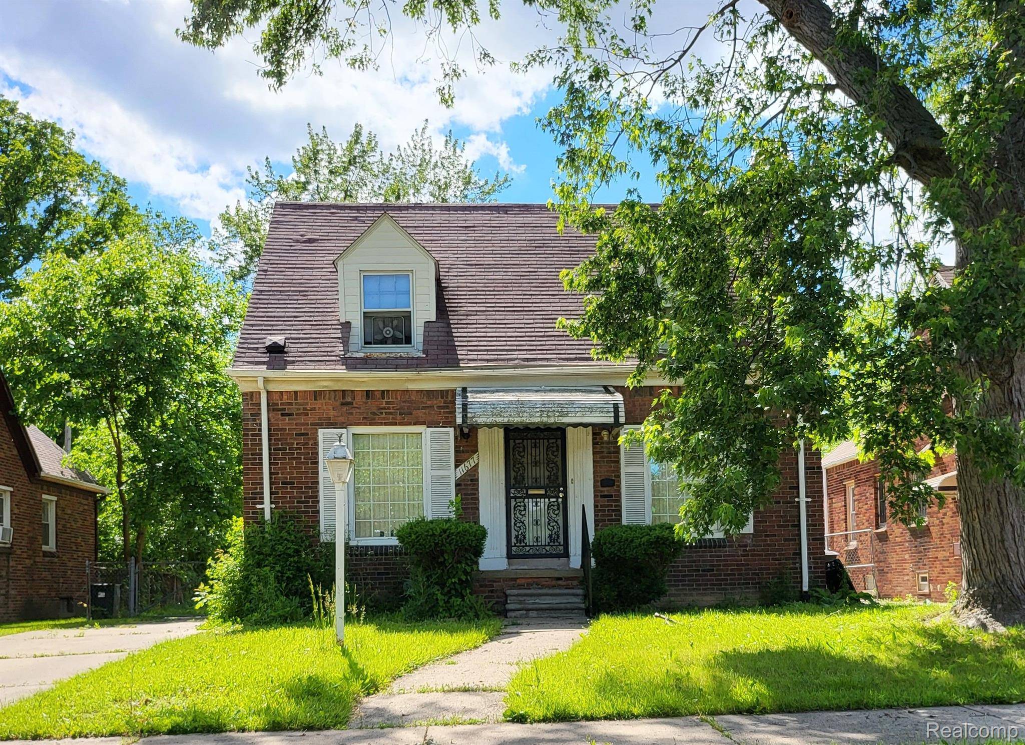 MI 48227,11677 CHEYENNE ST