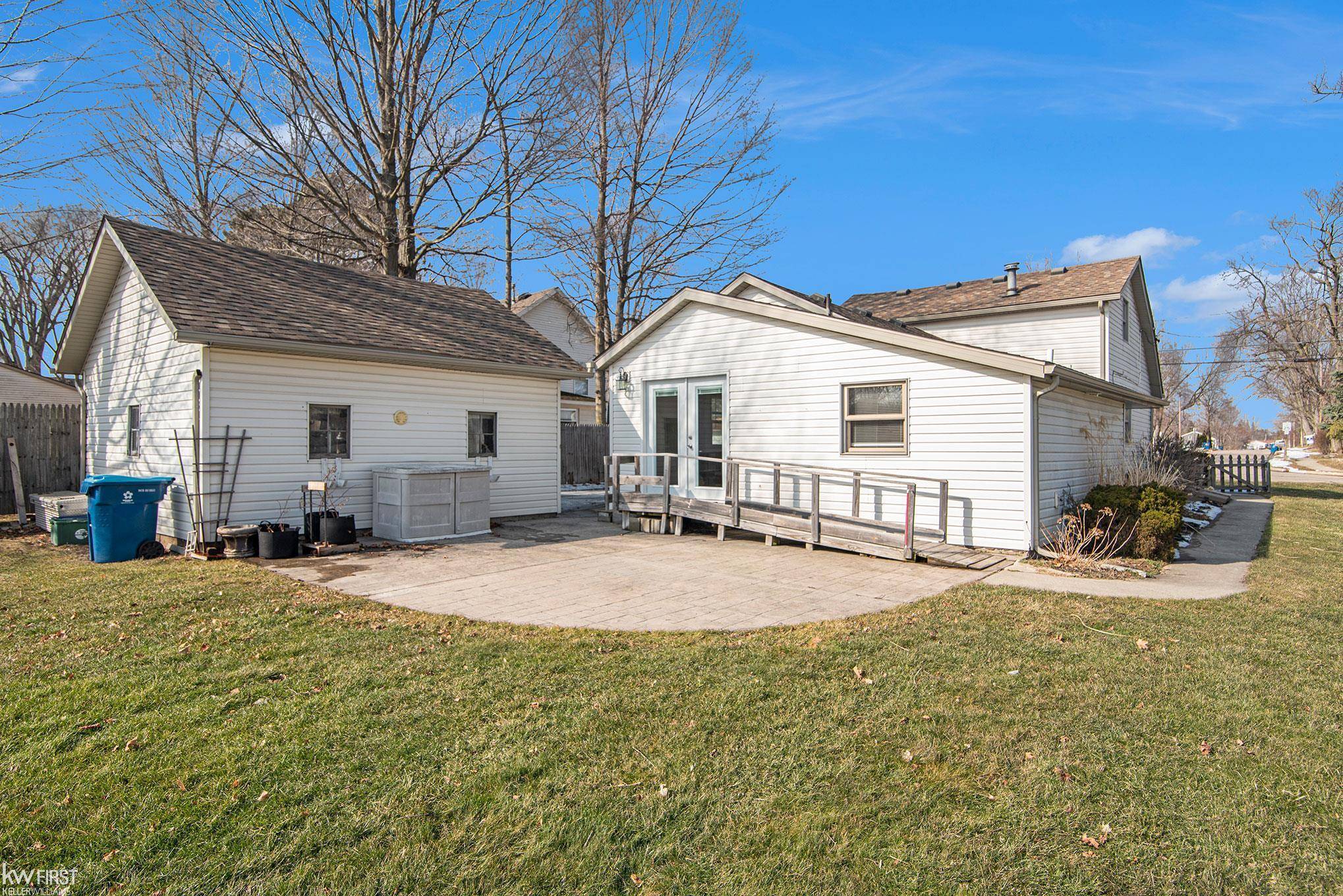 Linden, MI 48451,214 Oak