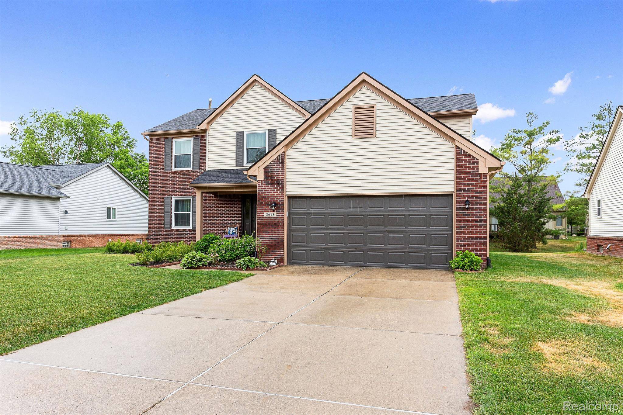 Wixom, MI 48393,2693 BLUE HERON LN