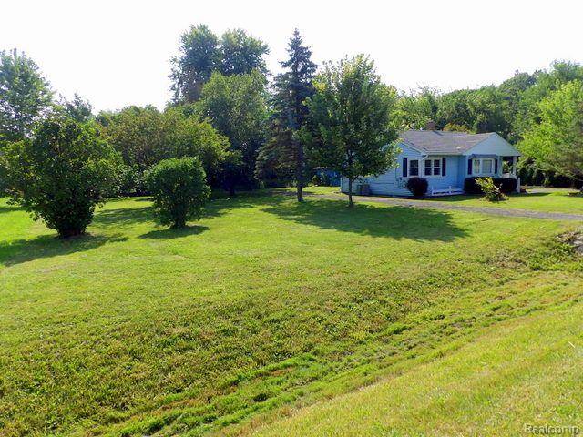 Romulus, MI 48174,17301 MIDDLEBELT RD