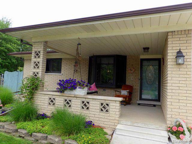 Woodhaven, MI 48183,21936 CAMILLE CT