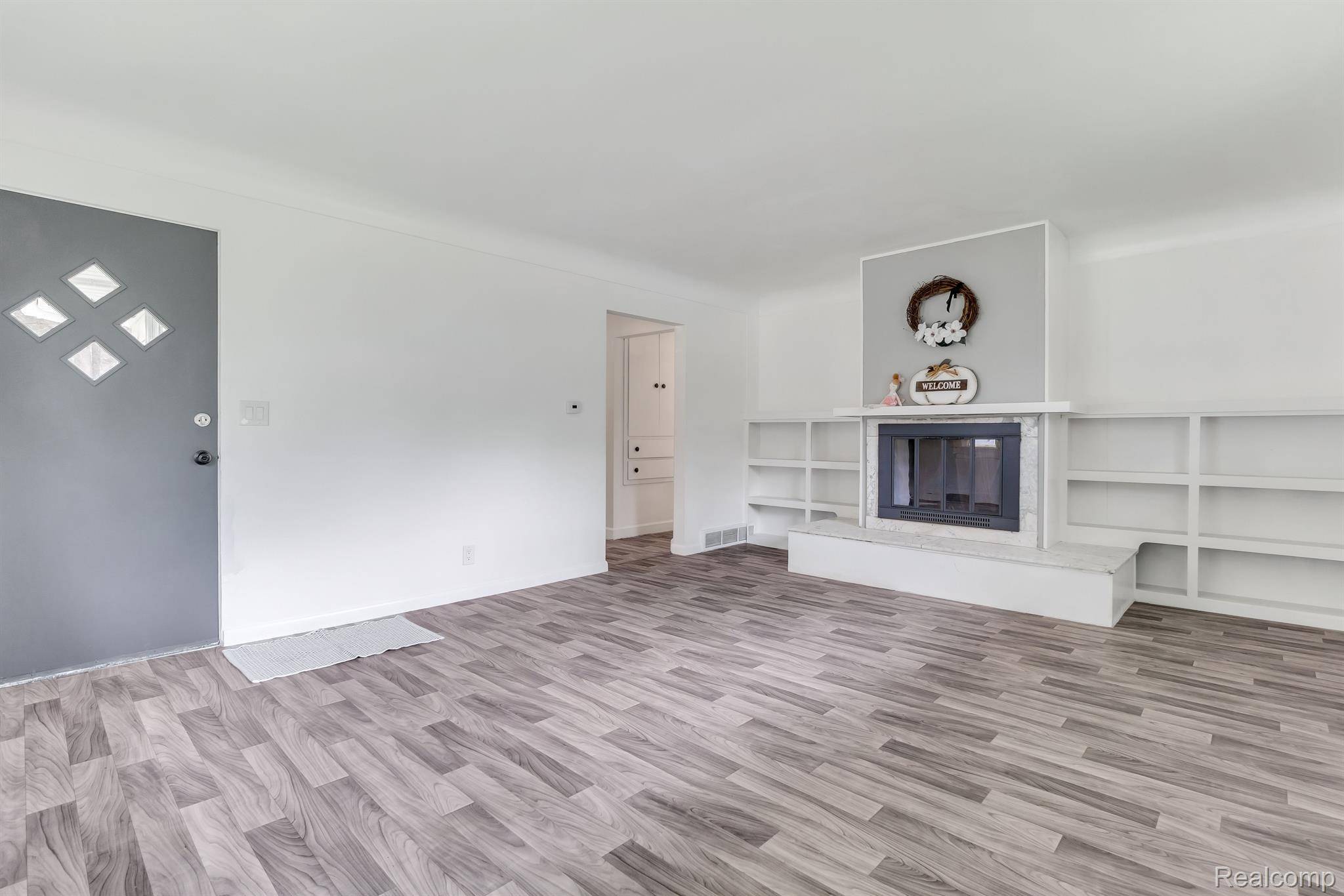 Saginaw, MI 48601,2212 THATCHER ST