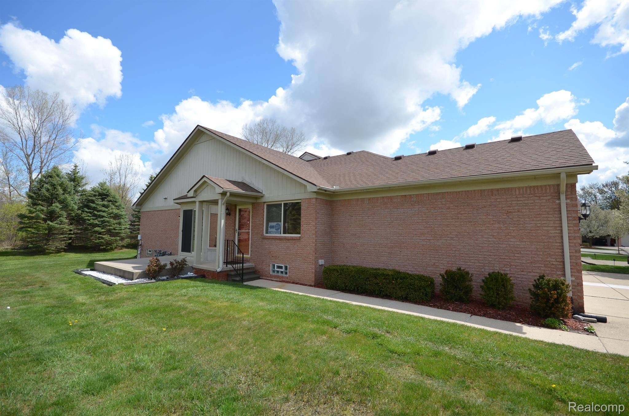 Chesterfield, MI 48051,26383 Sanajo CT