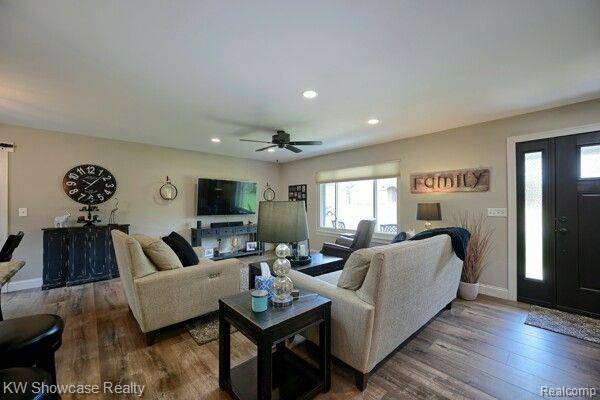 White Lake, MI 48386,9545 CROWN RIDGE DR