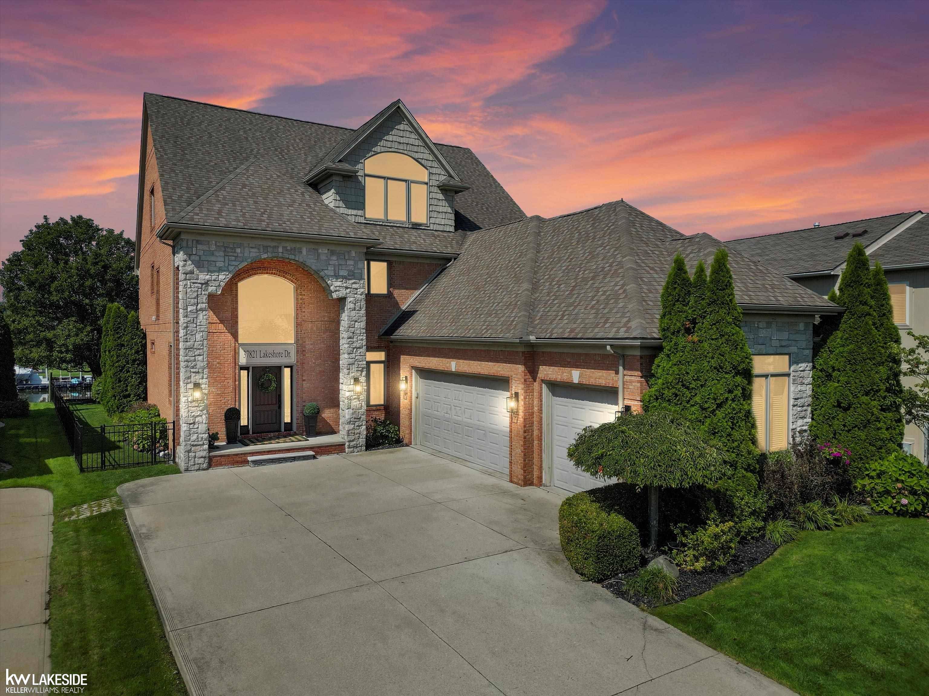 Harrison Twp, MI 48045,37821 Lakeshore