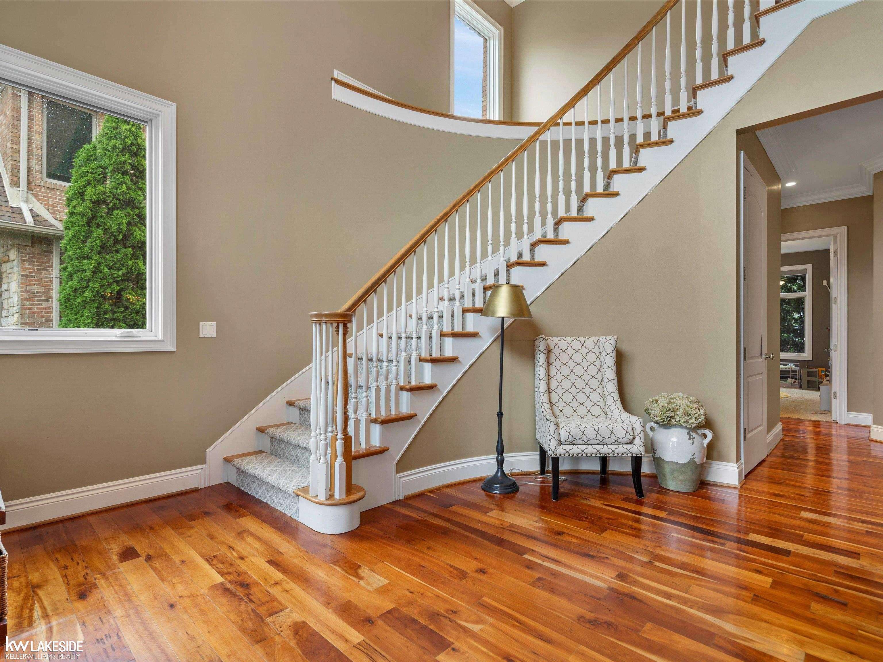 Harrison Twp, MI 48045,37821 Lakeshore