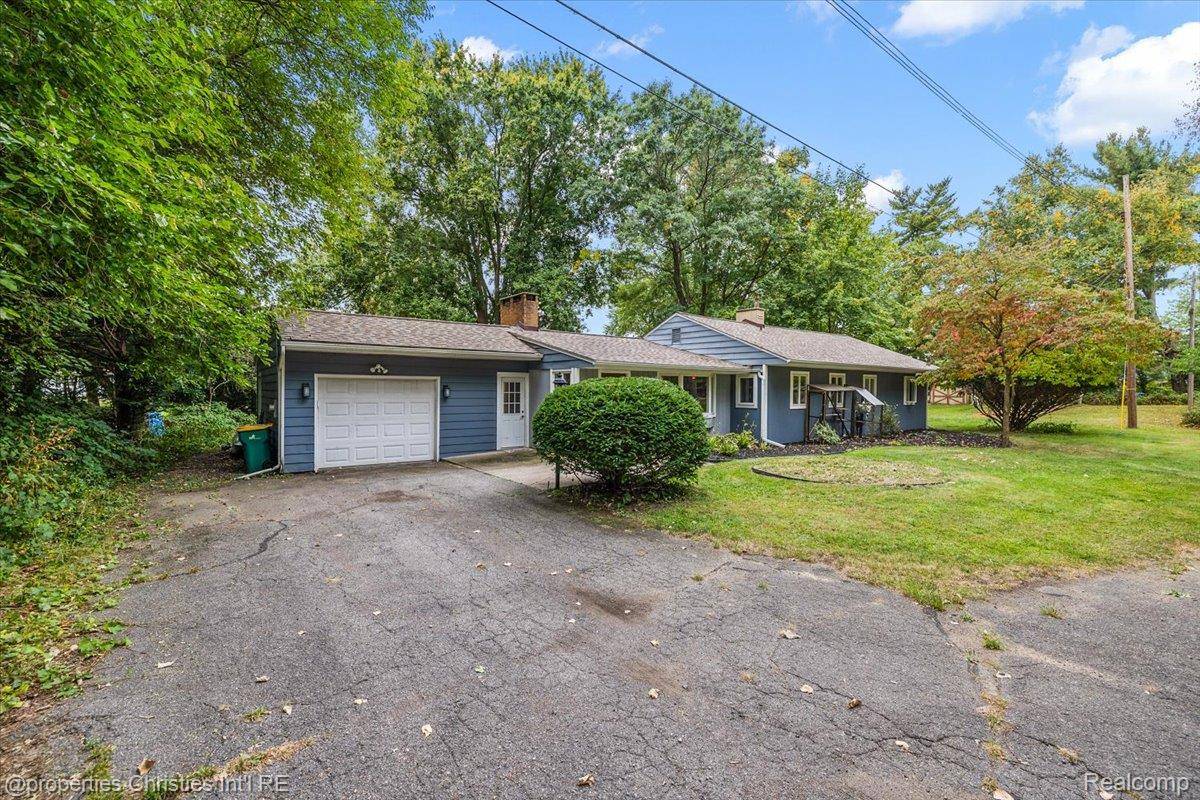 Wixom, MI 48393,2240 W Nalone