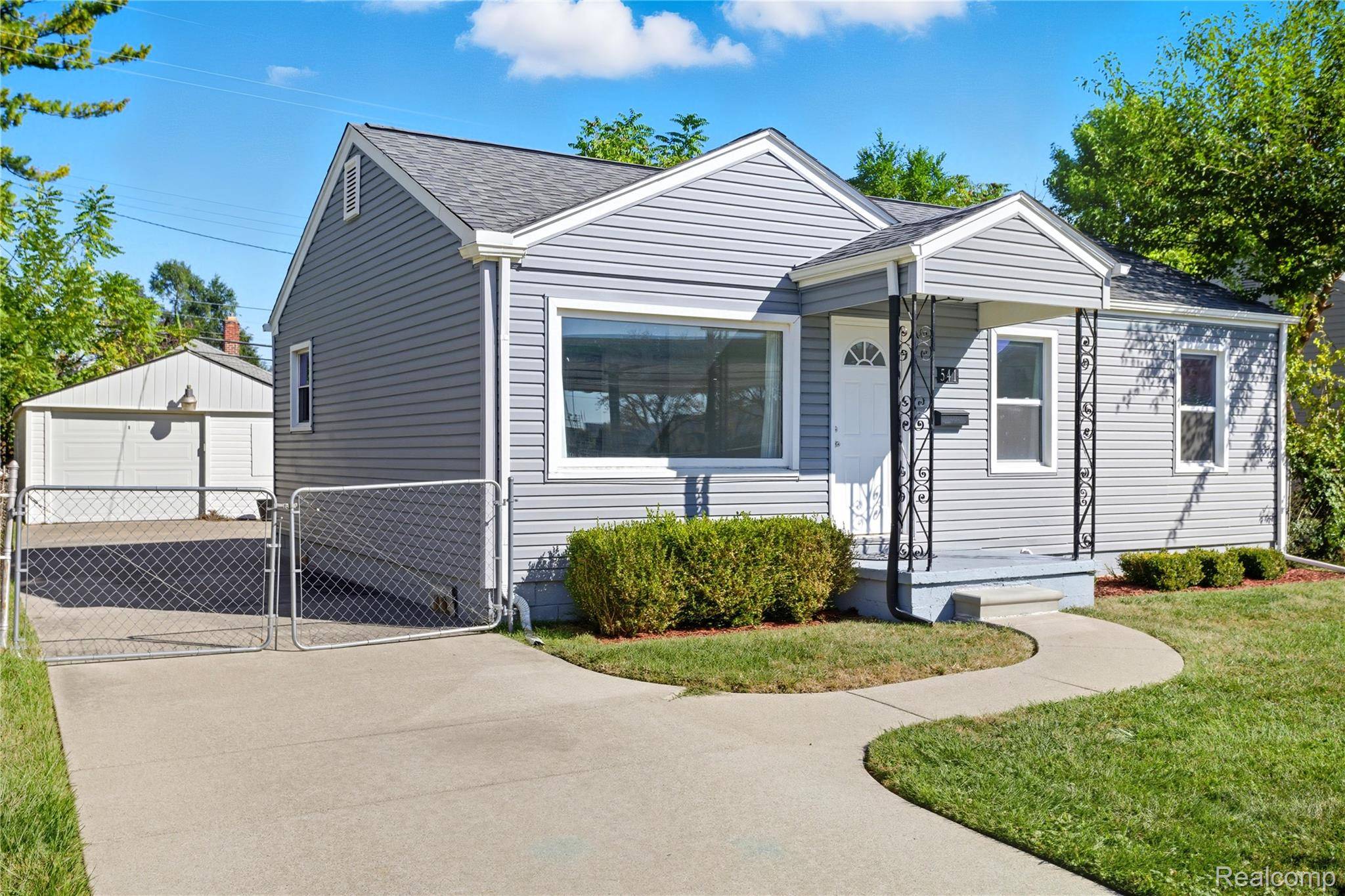 Ferndale, MI 48220,541 E Bennett AVE