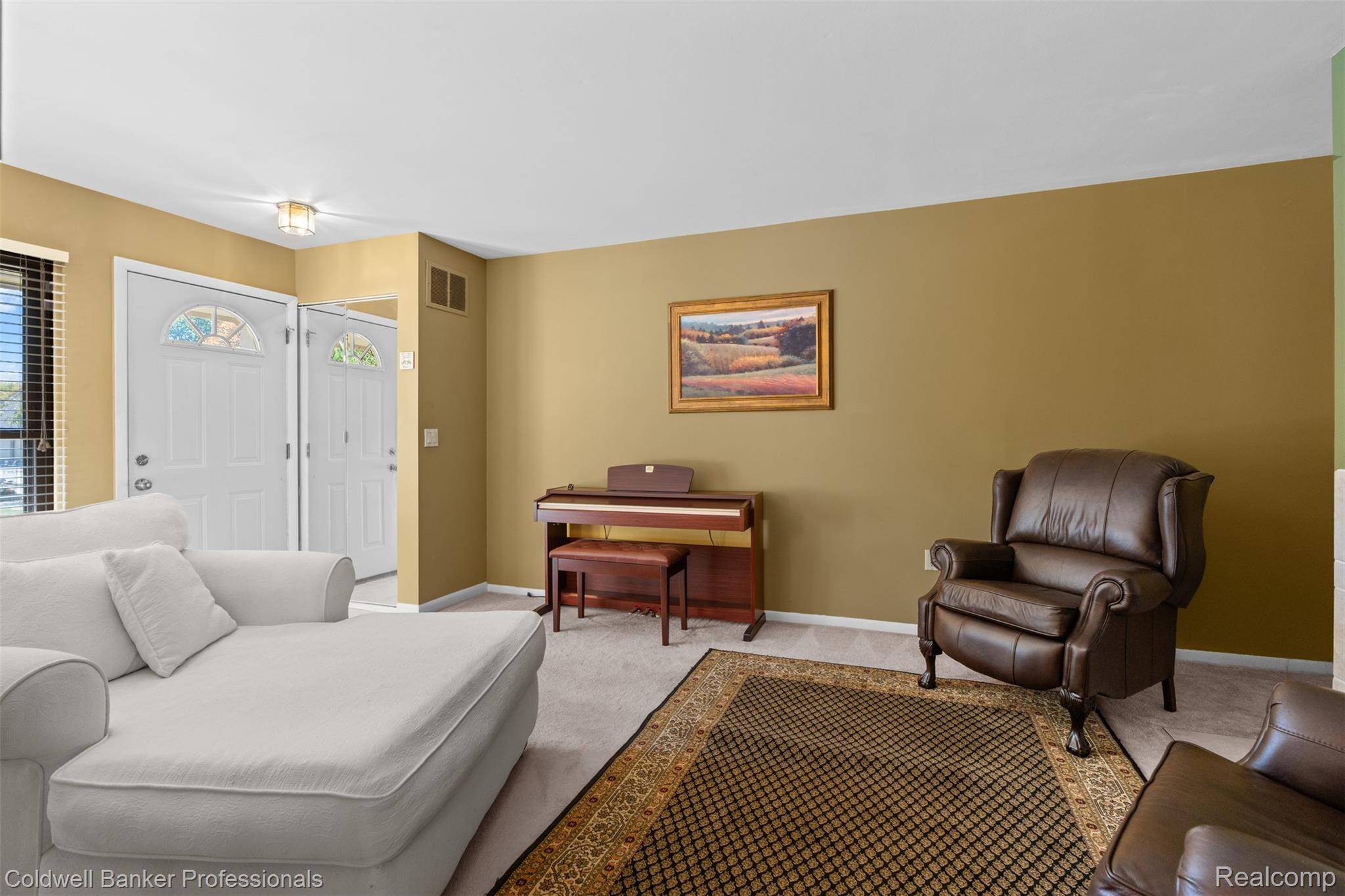 Warren, MI 48093,31872 Ivy LN