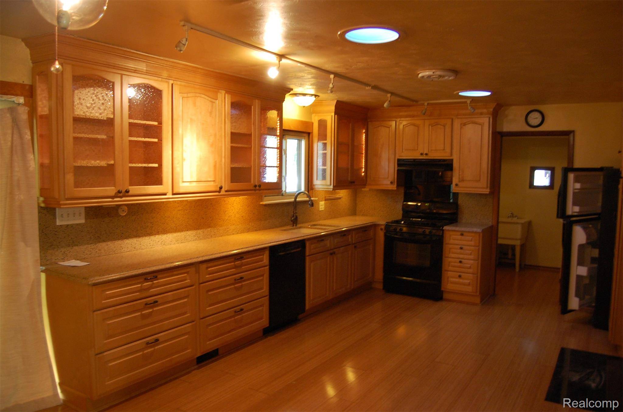 Taylor, MI 48180,14020 Huron ST